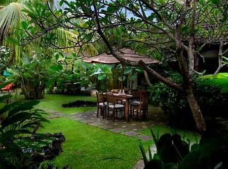 Casa Doreena Hotel Bali Exterior photo