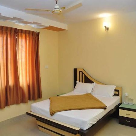 7 Hills Inn Tirupati Exterior photo