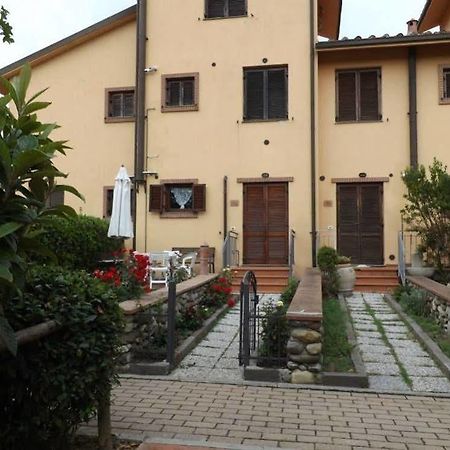 Residence Borgo Alto Gambassi Terme Exterior photo