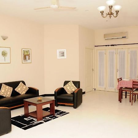 Executive Comfort Alwarpet Chennai Exterior photo