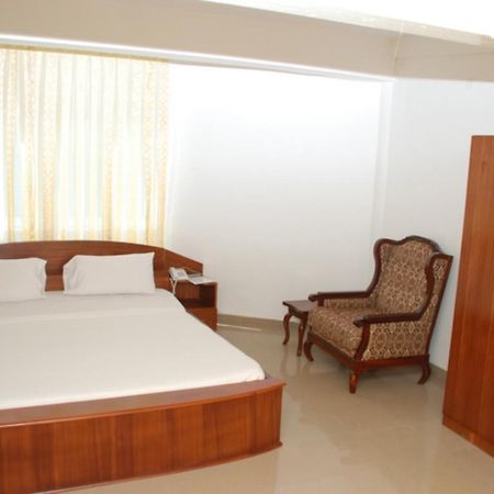 Obama Hotel Accra Room photo