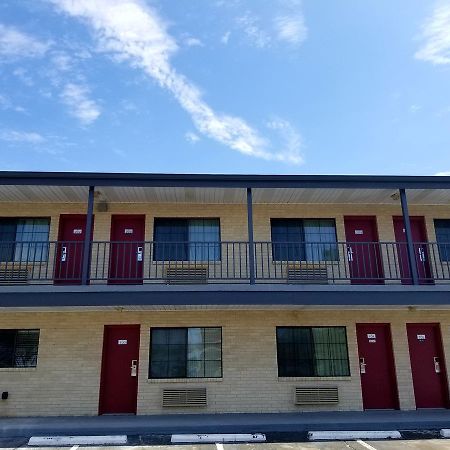 Executive Inn Pasadena Exterior photo