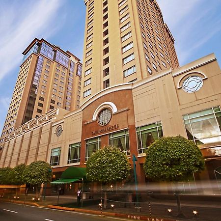 The Bellevue Manila Hotel Exterior photo