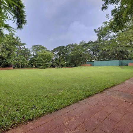 Mayfair Lagoon Bhubaneswar Exterior photo