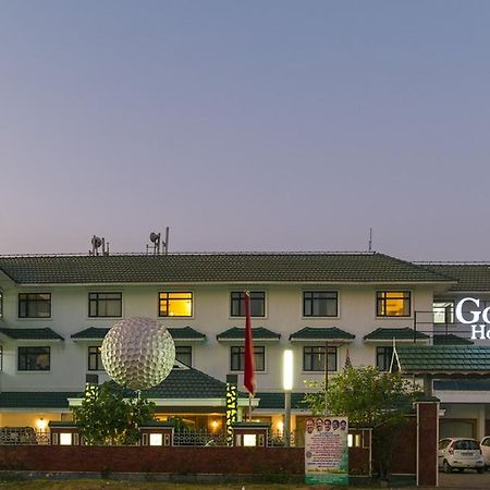 Golf View Hotels & Suites Nedumbassery Exterior photo