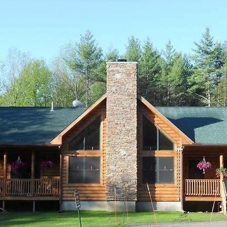 The Log Cabin Bed & Breakfast (Adults Only) Leyden Exterior photo