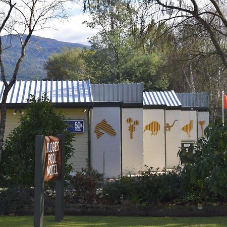 Judges Pool Motel Turangi Exterior photo