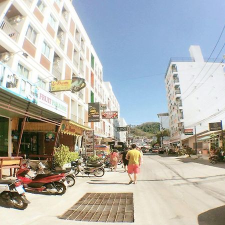 I-Kroon Cafe & Hotel Patong Exterior photo
