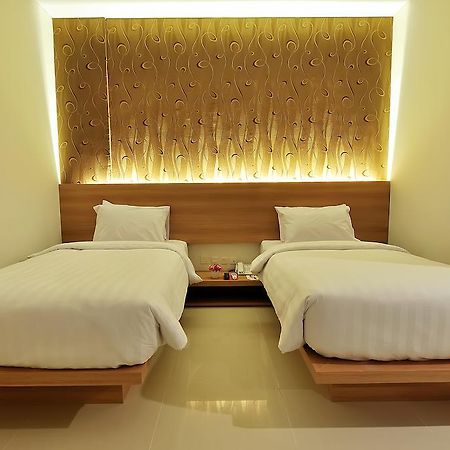 Tickle Hotel Yogyakarta Room photo