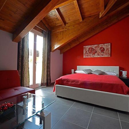 I Fiori Di Malpensa Bed & Breakfast Ferno Exterior photo