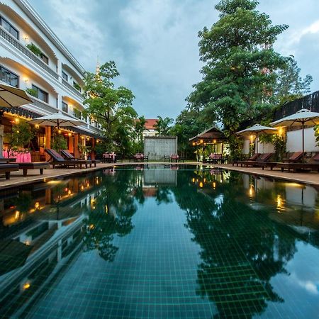 Lin Ratanak Angkor Hotel Siem Reap Exterior photo