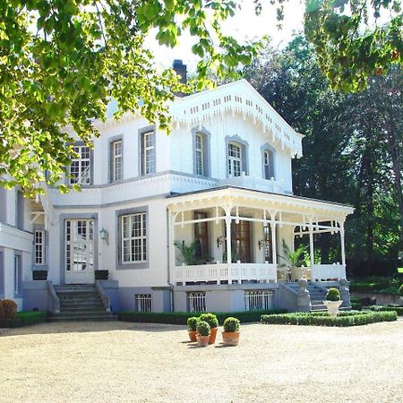 Kasteel Altembrouck Hotel Voeren Exterior photo