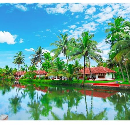 Ayurrathna Coir Village Lake Resort Trikunnapuzha Exterior photo