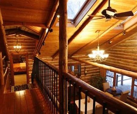 Chalet Of Canandaigua Interior photo