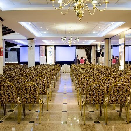 Ramada By Wyndham Buenos Aires Hotel Vicente Lopez Business photo