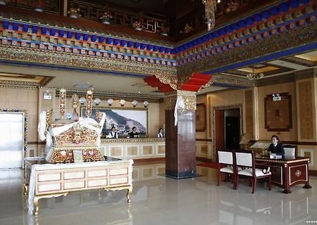 The Tibet Gang Gyan Hotel Lhasa Interior photo