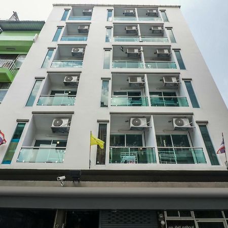The Fifth Residence Bangkok Exterior photo