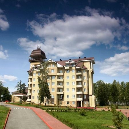 Smolinopark Hotel Chelyabinsk Exterior photo