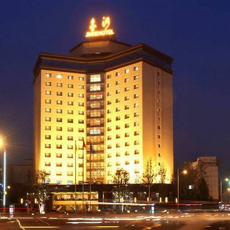 Chengdu Jinhe Hotel Exterior photo