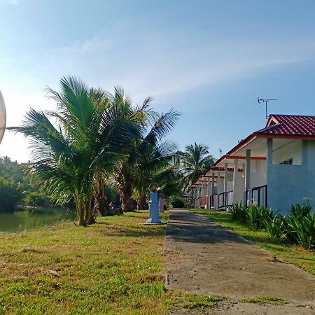 Home Beach Village Resort Kota Bharu Exterior photo