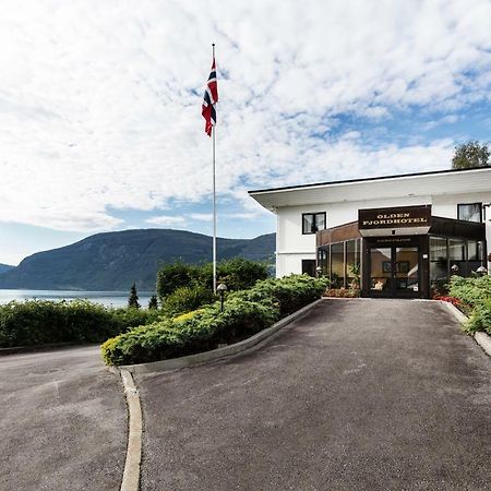 Olden Fjordhotel Exterior photo