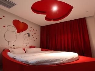 Madeleine Love Hotel Beijing Exterior photo