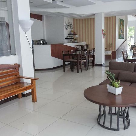 Tiptop Tower Suite Inn Dumaguete City Exterior photo