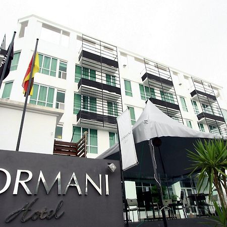 Dormani Hotel Kuching Exterior photo