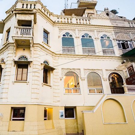 Palace On Ganges - Heritage Hotel Varanasi Exterior photo