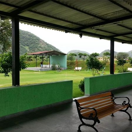 Cambay Sapphire Neemrana Hotel Exterior photo