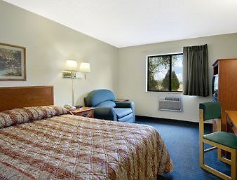 Super 8 Motel - Salisbury Room photo