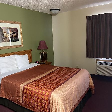 Heartland Hotel & Suites Rock Valley Exterior photo