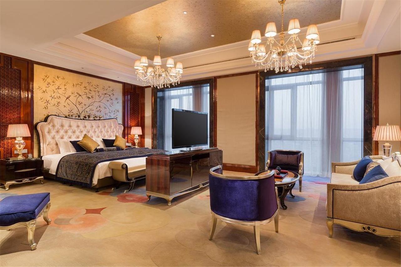 Wanda Realm Fushun Hotel Fushun  Exterior photo