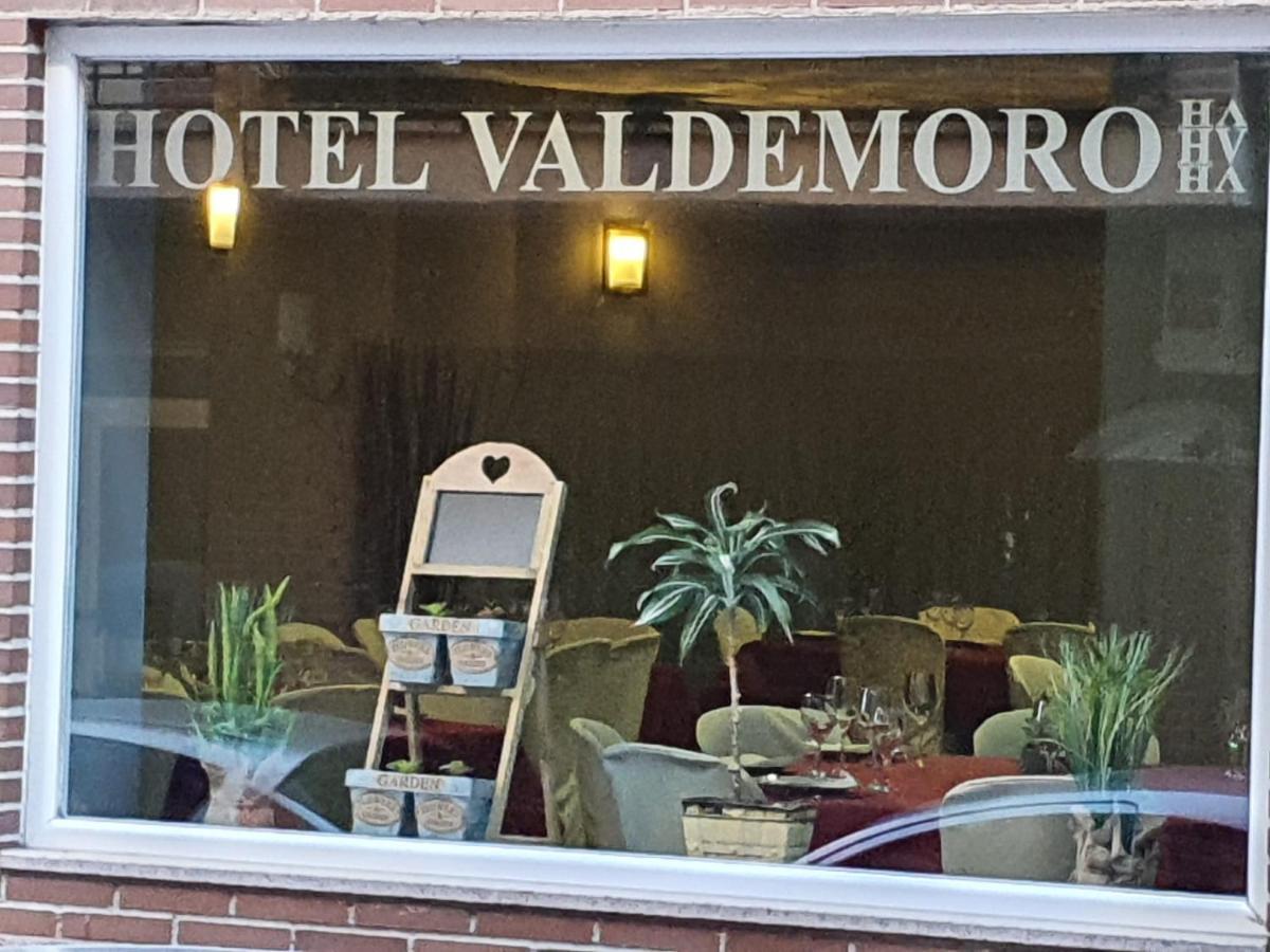 Hotel Valdemoro Exterior photo