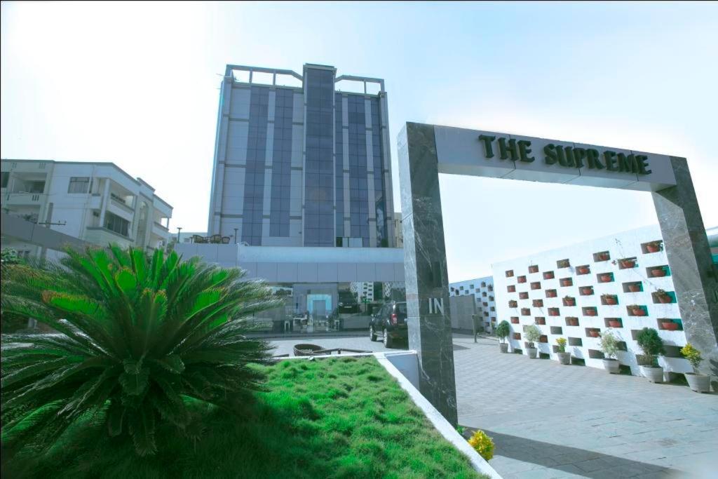 Hotel Supreme Visakhapatnam Exterior photo