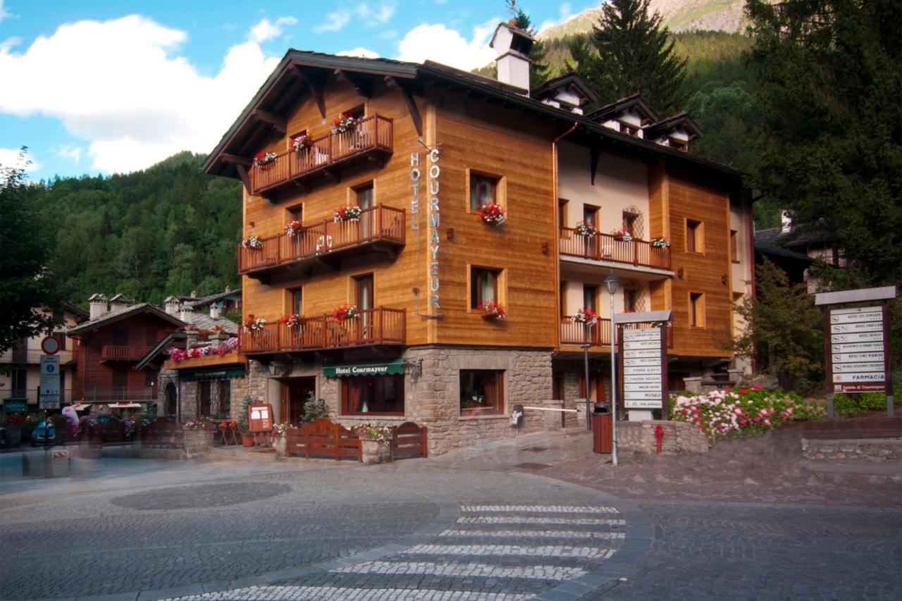 Hotel Courmayeur Exterior photo