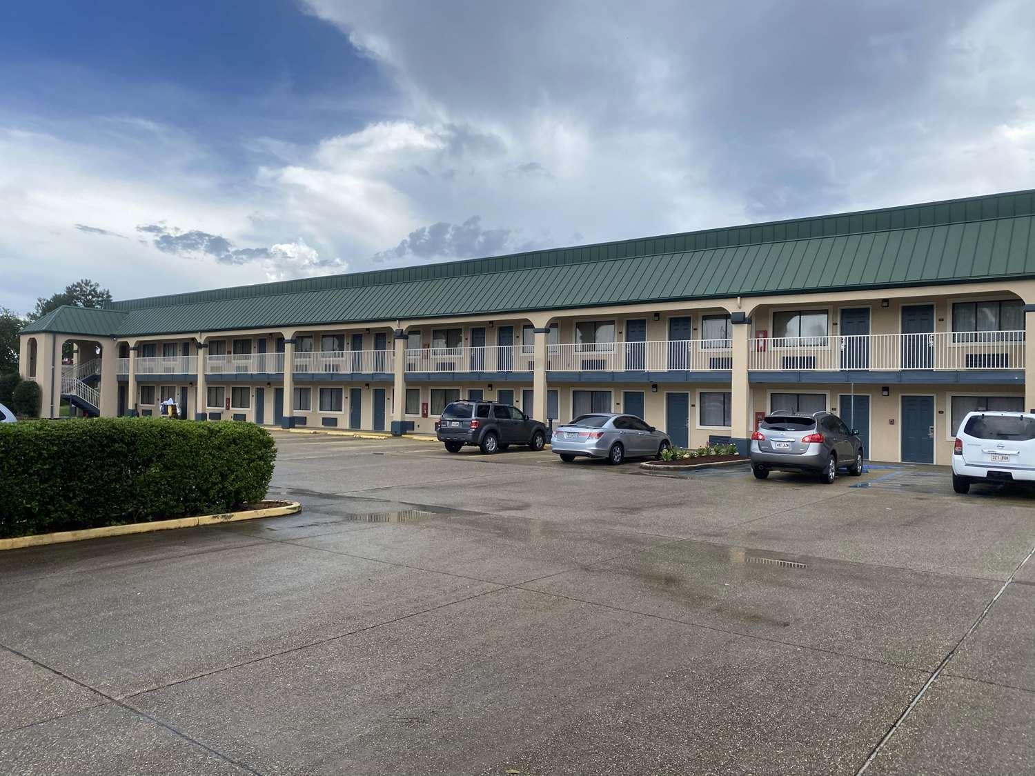 Surestay Plus Hotel By Best Western Hammond Exterior photo