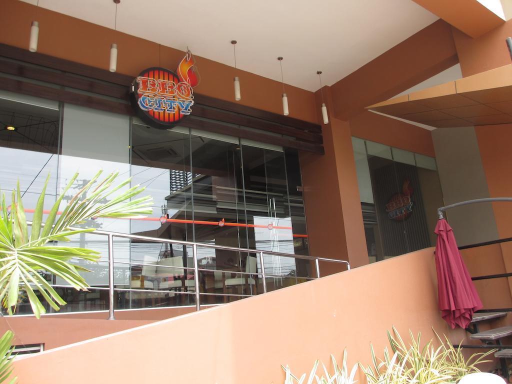 Cityscape Hotel Mandaue City Exterior photo