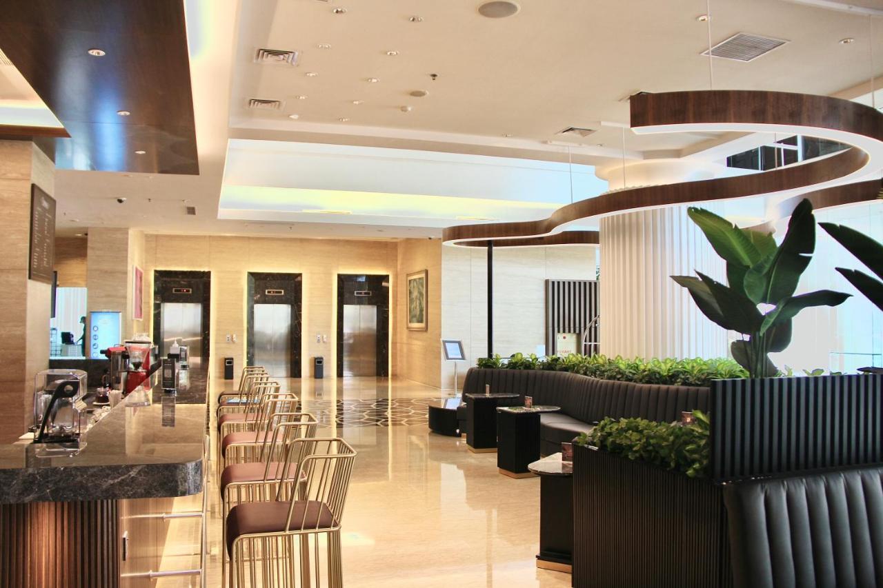 Js Luwansa Hotel & Convention Center Jakarta Exterior photo