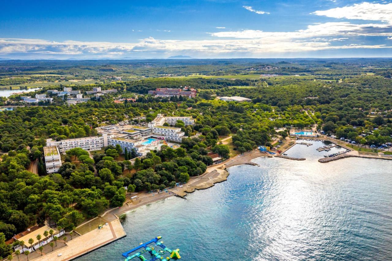 Hotel Delfin Plava Laguna Porec Exterior photo