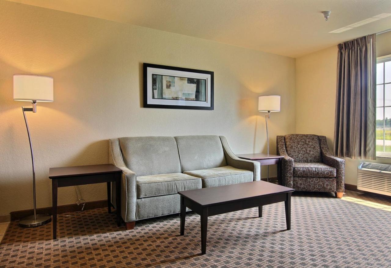 Cobblestone Inn & Suites - Linton Room photo