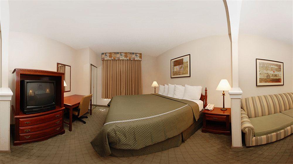 Quality Suites Sherman Exterior photo