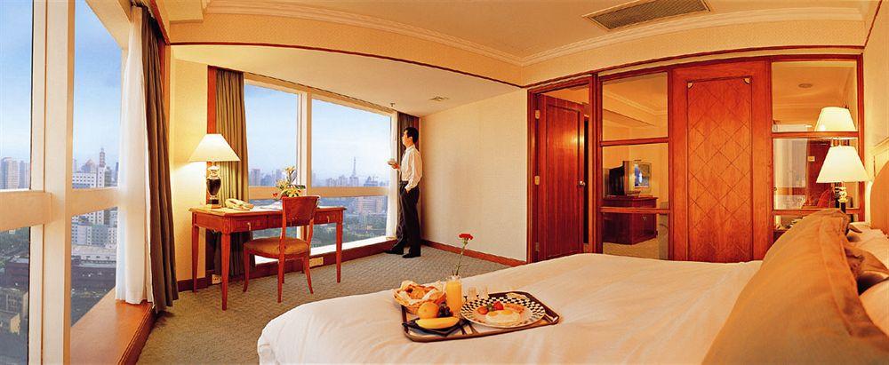 Crowne Plaza Nanjing Hotels & Suites Room photo