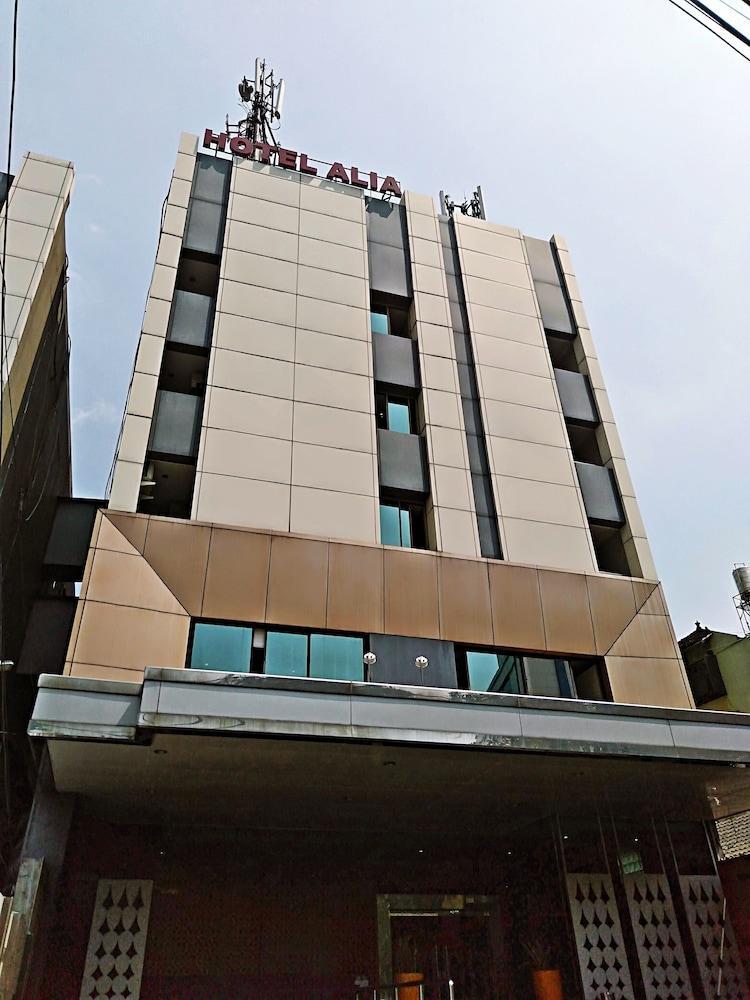 Hotel Alia Pasar Baru Jakarta Exterior photo