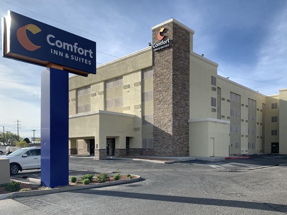 Comfort Inn & Suites Albuquerque Downtown Exterior photo