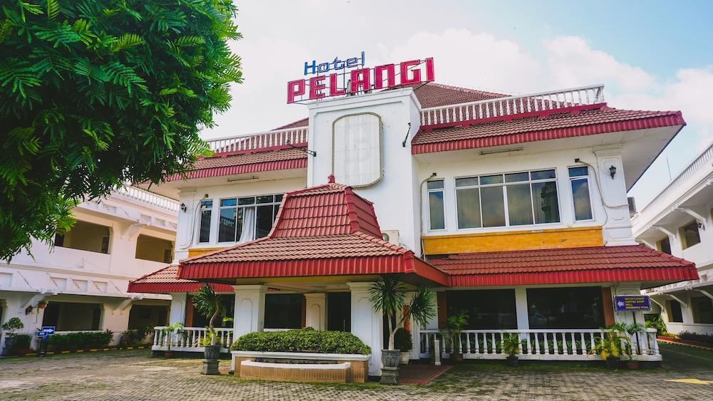 Hotel Pelangi Malang, Kayutangan Heritage Exterior photo