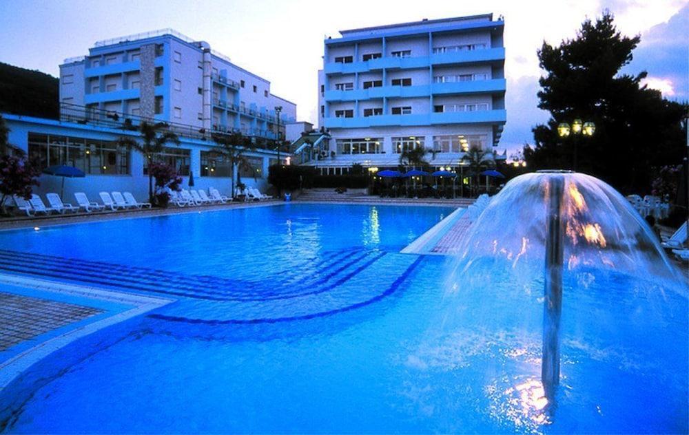 Hotel Santa Lucia Le Sabbie D'Oro Cefalu Exterior photo