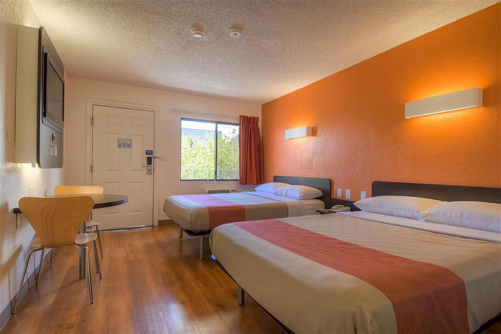 Motel 6-Las Vegas, Nv - Tropicana Room photo