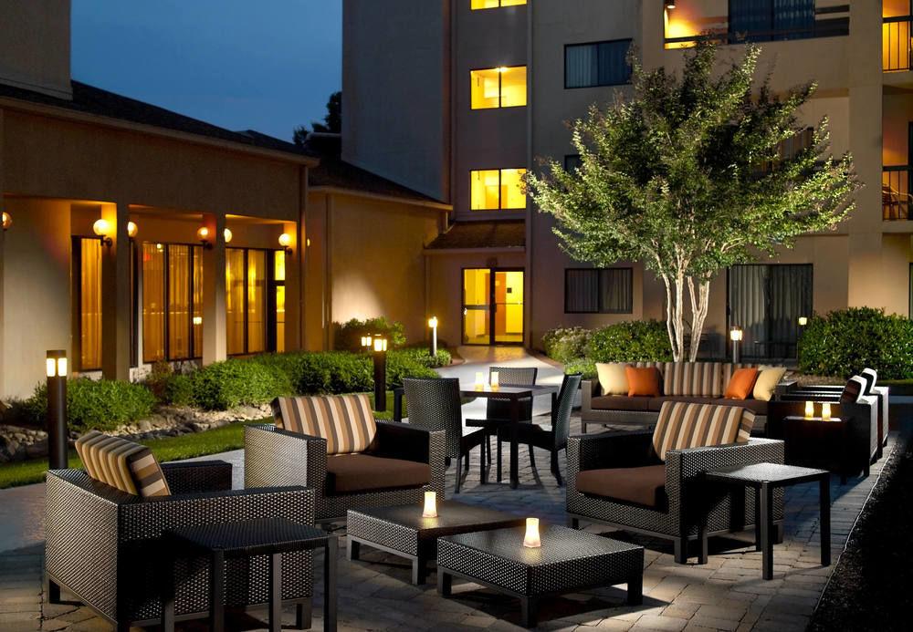 Courtyard By Marriott Nashville Airport Exterior photo