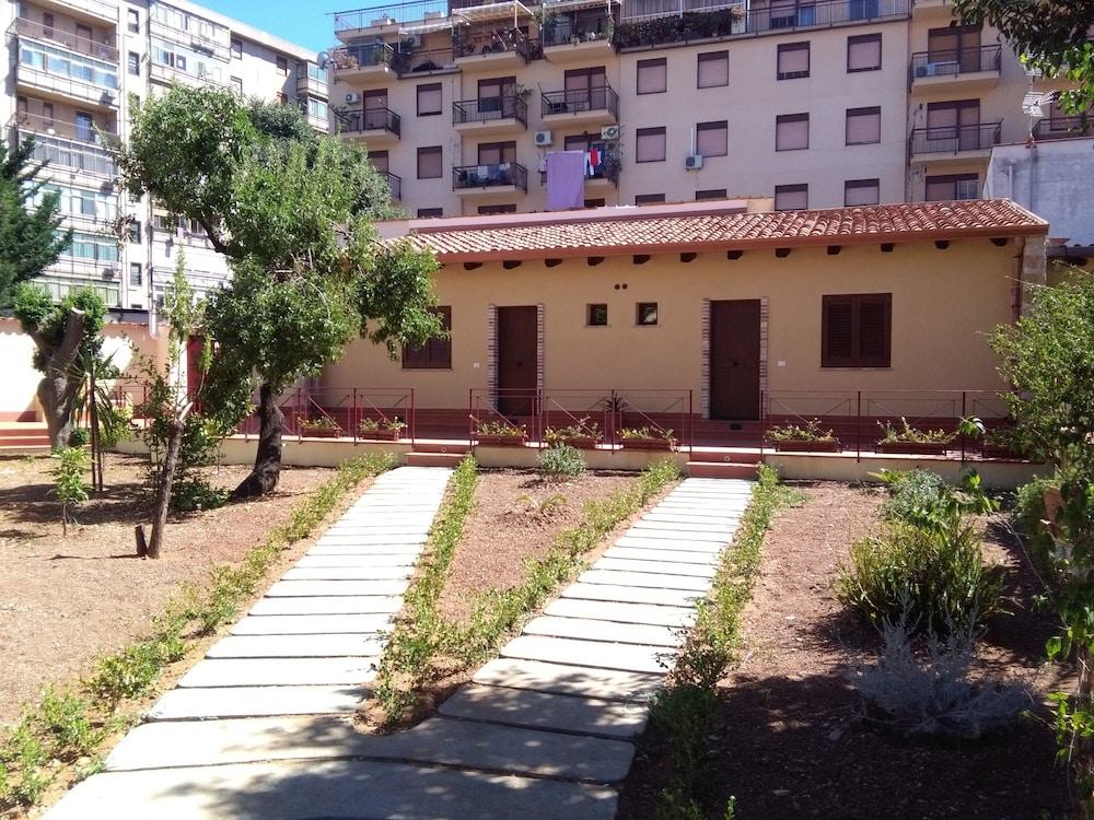 Hotel D'Orleans Palermo Exterior photo